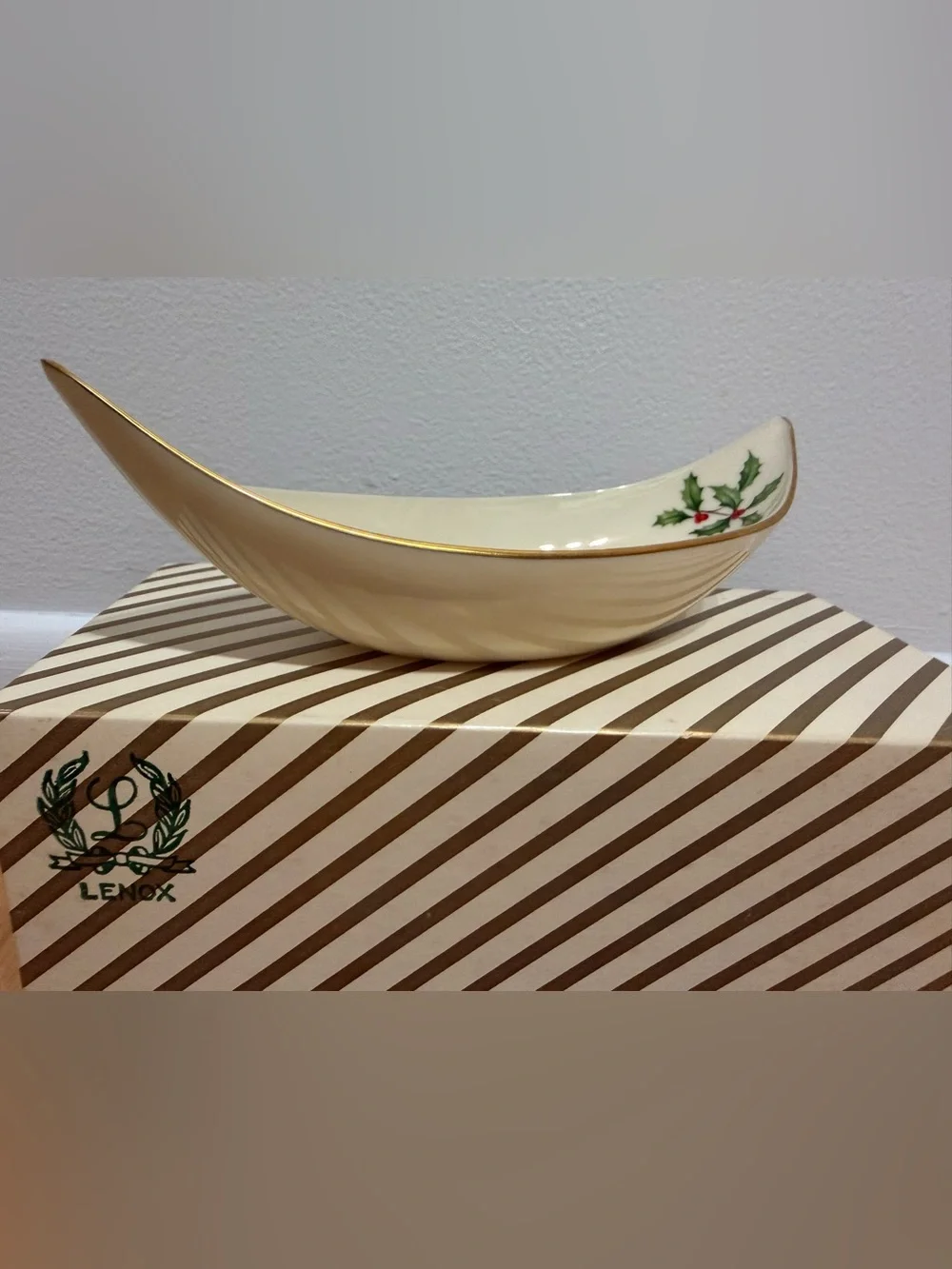 VTG Lenox Gondola Bowl Holly Design Xmas Trinket Snacks Holiday Party Dish w Box